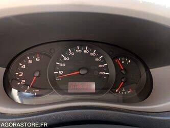 2015-renault-master-1449556-46964456