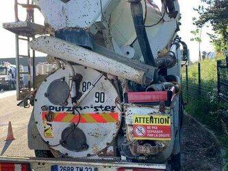 2007-mercedes-benz-3241-1449257-46964505