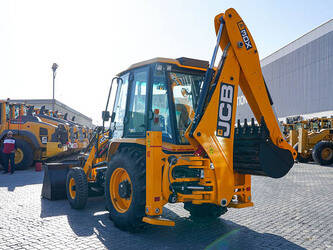 2025-jcb-3dx-1449564-46965365