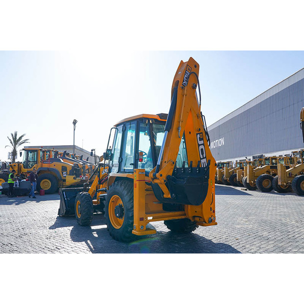 2025 JCB 3DX SUPER-46965383