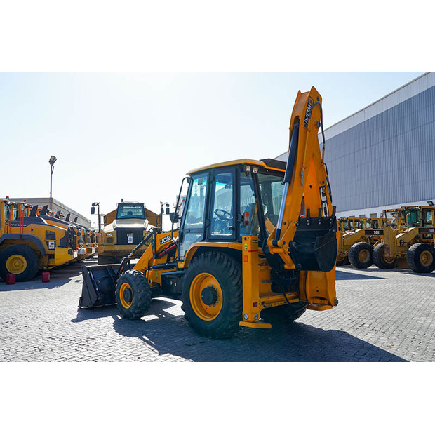 2025 JCB 3DX SUPER-46965395