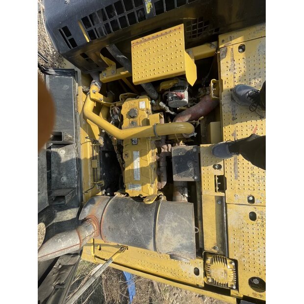 2022 كاتربيلر 340D2L-46965578