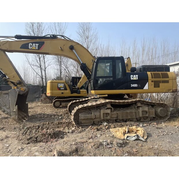 2022 كاتربيلر 340D2L-46965582