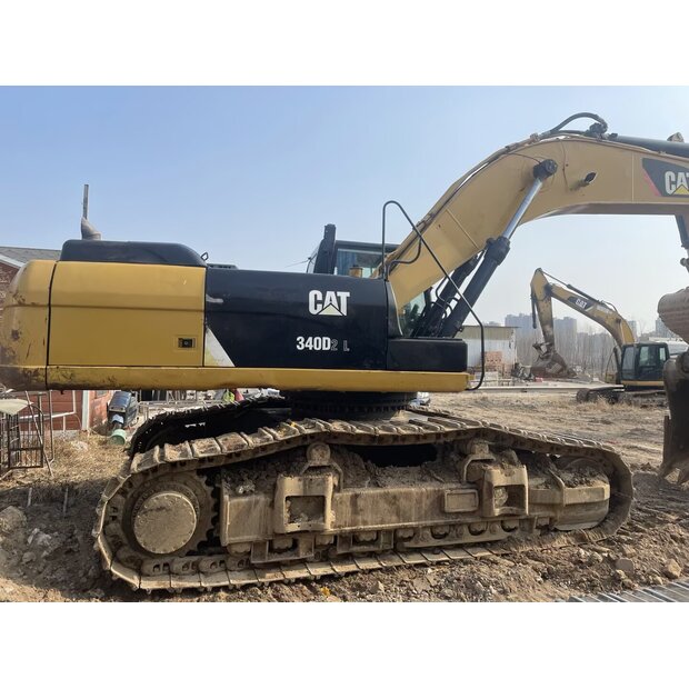 2022 كاتربيلر 340D2L-46965583