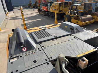 2021-liebherr-r-945-1449164-46966050