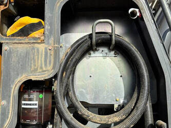 2021-liebherr-r-945-1449164-46966052