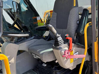 2017-volvo-ew140d-1443582-46966167