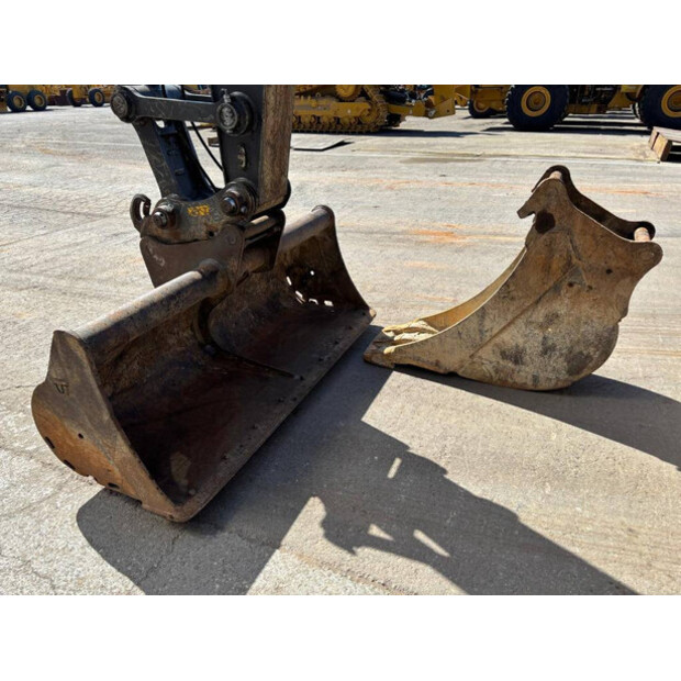 2017 فولفو EW140D-46966177