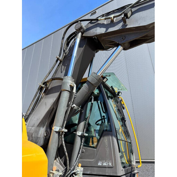 2017 فولفو EW140D-46966179