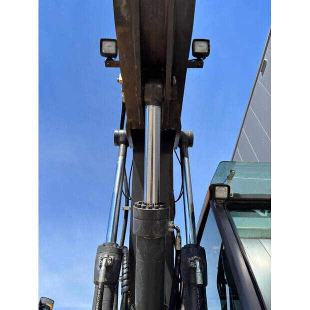 2017 فولفو EW140D-46966180