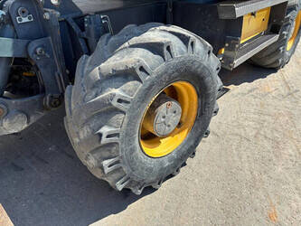 2017-volvo-ew140d-1443582-46966190