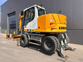 2015-liebherr-a912-46966330