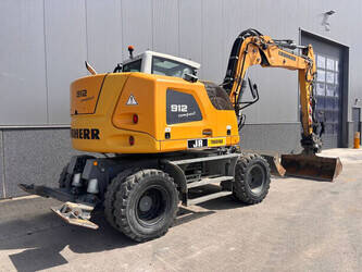 2015-liebherr-a912-46966333