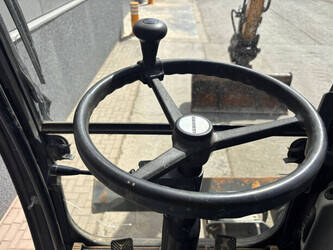 2015-liebherr-a912-46966348