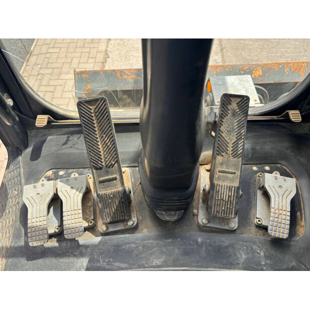 2015 Liebherr A912-46966350