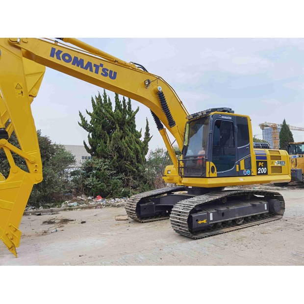 2022 Komatsu PC200-8-46966493