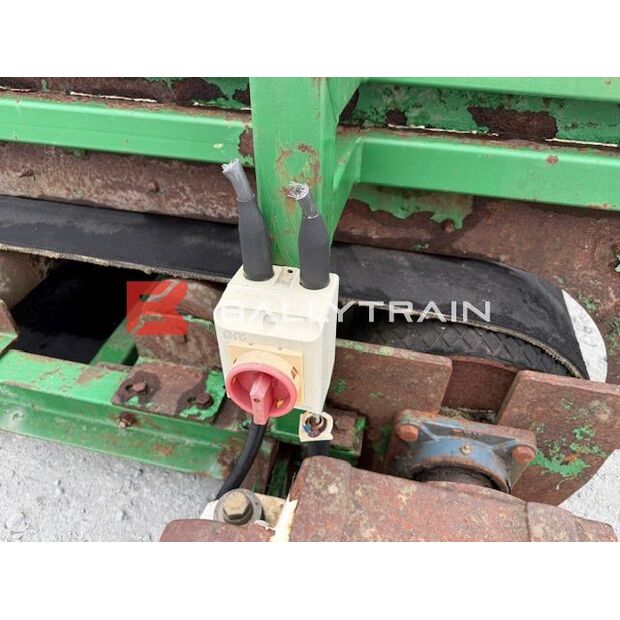 30ft Long Electric Conveyor-46974972