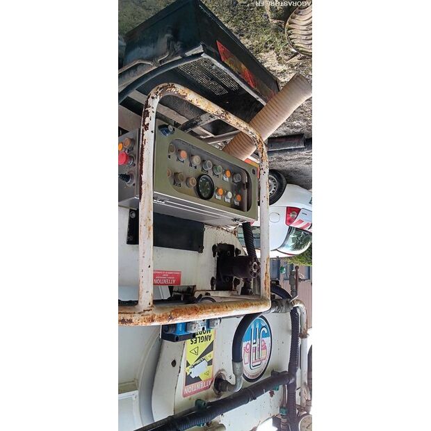1996 رينو G230-46982691