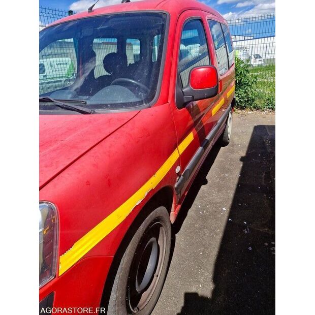 2005 Peugeot PARTNER-46982907