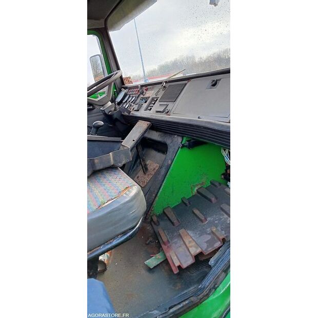 1994 Renault C300-46983208