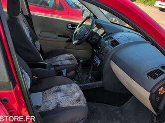 2007-renault-megane-1449762-46983297