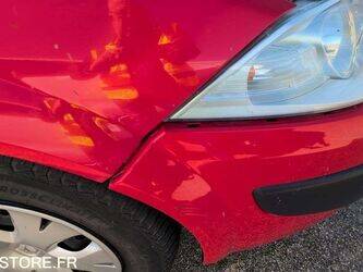 2007-renault-megane-1449762-46983302