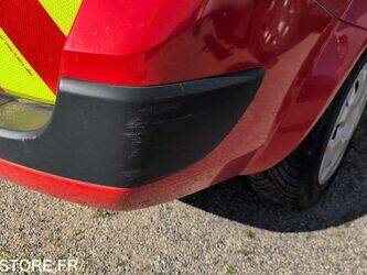 2007-renault-megane-1449762-46983305