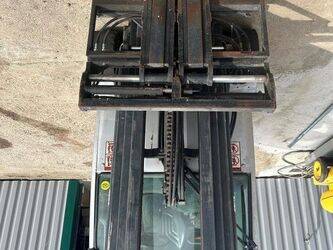 2016-still-r70-20-46983402