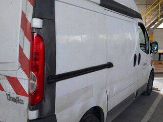 2007-renault-trafic-1449770-46983491