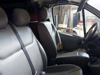 2007-renault-trafic-1449770-46983492