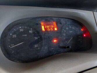 2007-renault-trafic-1449770-46983493