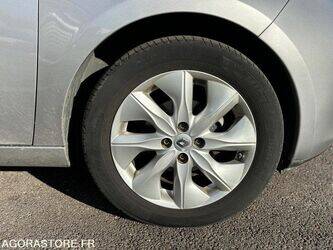 2015-renault-zoe-1449777-46983635