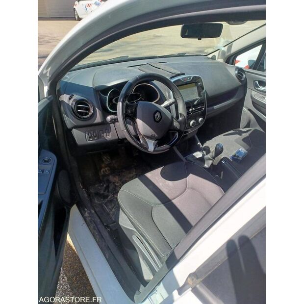 2015 Renault Clio-46983724