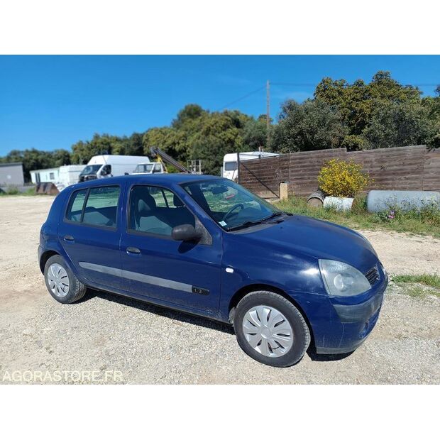 2004 Renault Clio-46983742
