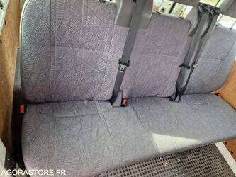 2006-ford-transit-1449782-46983784