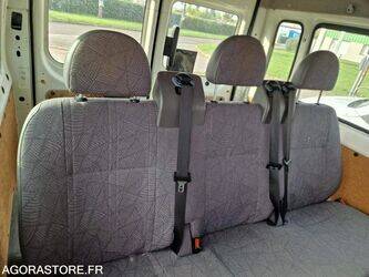 2006-ford-transit-1449782-46983785