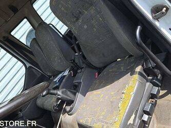 2001-renault-midlum-1449792-46984006