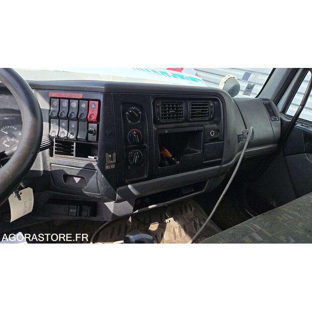 2001 Renault Midlum-46984008