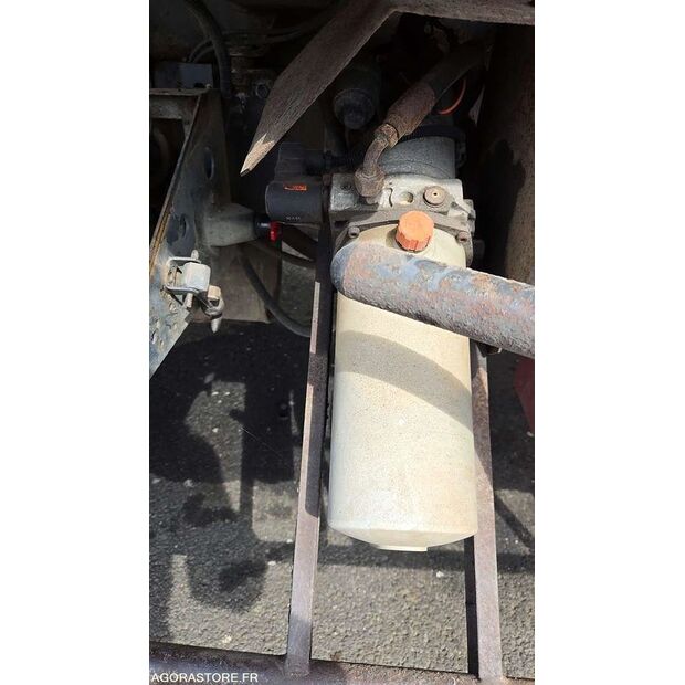 2001 Renault Midlum-46984017