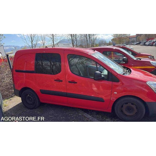 2015 Peugeot PARTNER-46984041