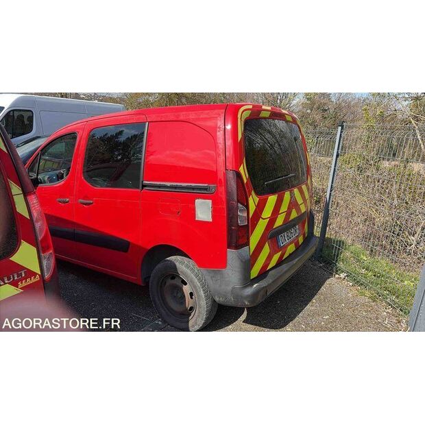 2015 Peugeot PARTNER-46984042