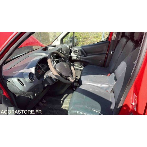 2015 Peugeot PARTNER-46984046