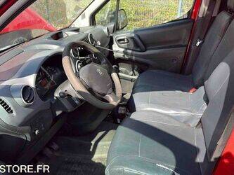 2015-peugeot-partner-1449794-46984046