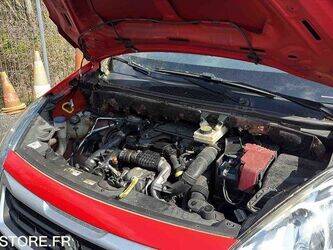 2015-peugeot-partner-1449794-46984051