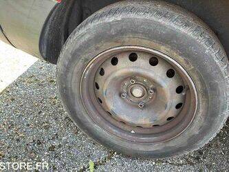 2015-peugeot-partner-1449794-46984052