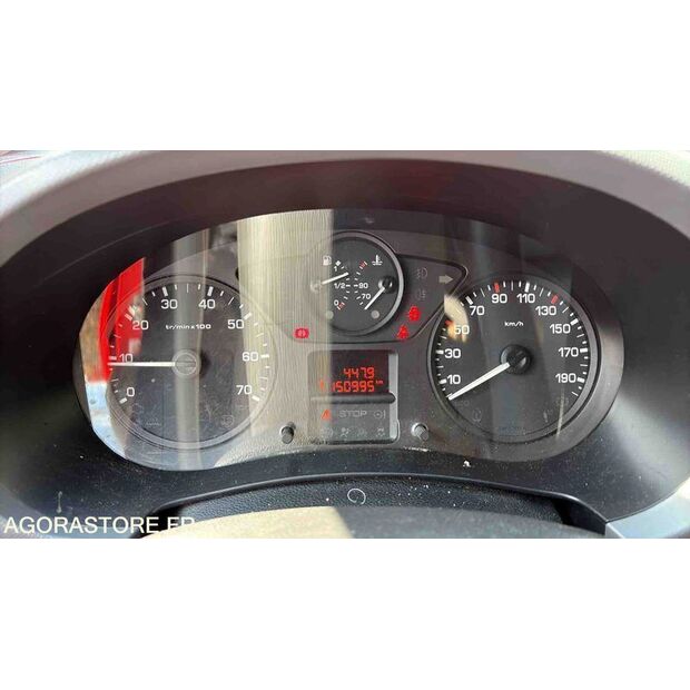 2015 Peugeot PARTNER-46984063