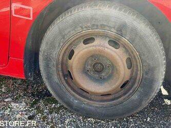 2015-peugeot-partner-1449794-46984067