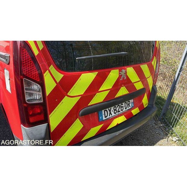 2015 Peugeot PARTNER-46984070