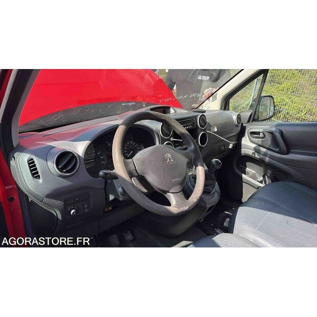 2015 Peugeot PARTNER-46984073