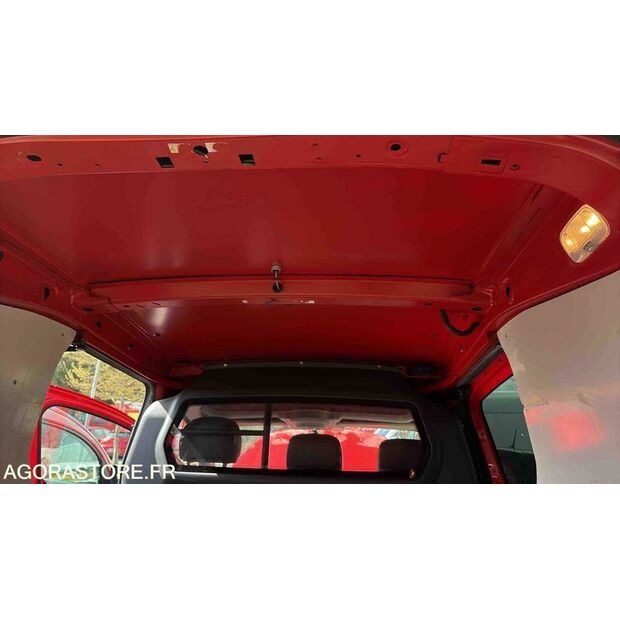 2015 Peugeot PARTNER-46984076